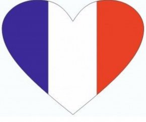 je cherche une relation amoureuse sérieuse pour mariage si possible.