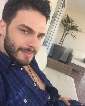 La plume est l'interprète de l'âme....ce que l'une pense, l'autre l'exprime  