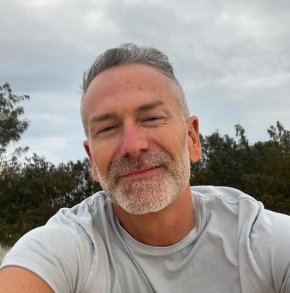 Bonjour je cherche une femme avec qui construire une nouvel vie 