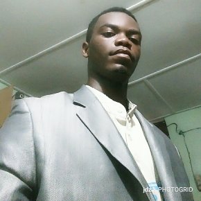 Recherche amicale, relation durable et donc très serieuse sans tabou