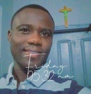 Ange koffi l'amoureux des belle femmes ronde 