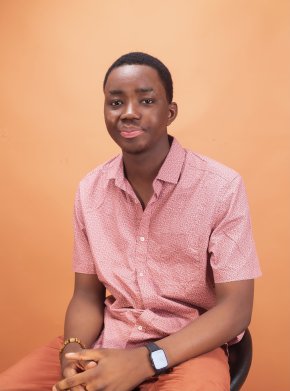  Je suis un fan incontestable d’impressionnisme et je préfère donc les filles qui savent manier le p