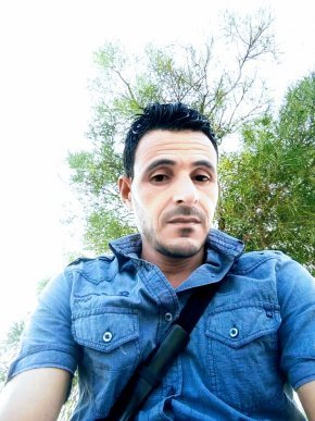Je suis khaled boukhili tunisien et je suis célibataire  