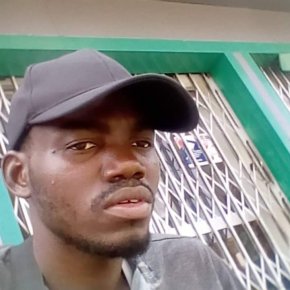 Recherche une fille belle et intelligente pour relation sérieuse 
