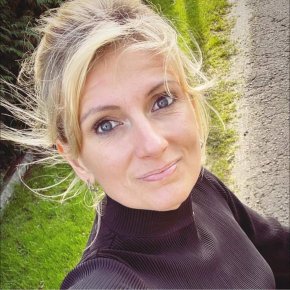Jeune professionnel(le) passionné(e) par la musique, la cuisine et les voyages. À la recherche d'une