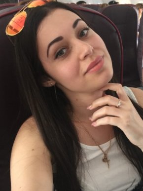 J'aime la vie cool je suis sympa j'aime faire la cousine j'ai beaucoup etre en  joie 
