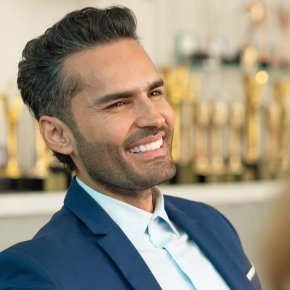 Sympa honnete doux attentionner gentil inteligent beau seduisant 