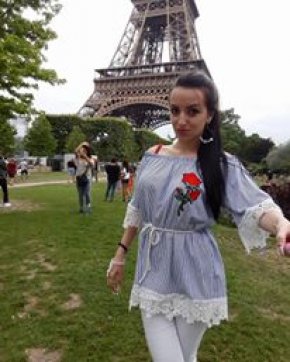 coucou je suis a la recherche d un homme poser sans prise de tete pour une relation durable .