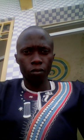 Je suis un homme qui est à la recherche d'une femme idéale