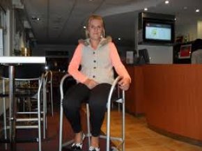Salut Je me prénomme Nathalie j'ai 30 ans je suis célibataire 
