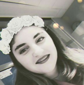 Je suis personne gentille et adorable et timide