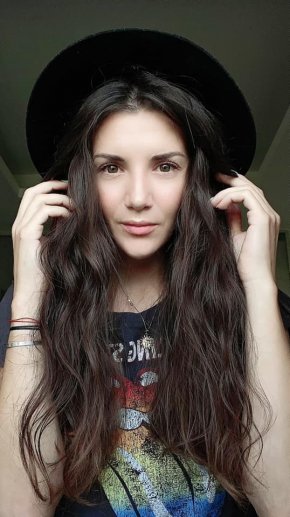 Moi je recherche tout d'abord a entamer une relation amicale je veux dire par la que je veux mieux c