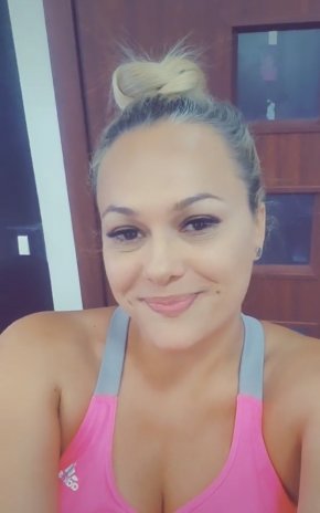 Je suis une fille très gentil honnête et sympa 