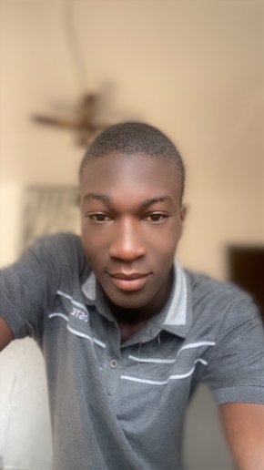 Célibataire sérieux cool honnête aimable gentil attentionné fidèle respectueux agréable 
