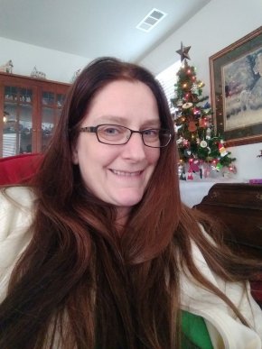 Femme sérieuse à la recherche d’une relation 