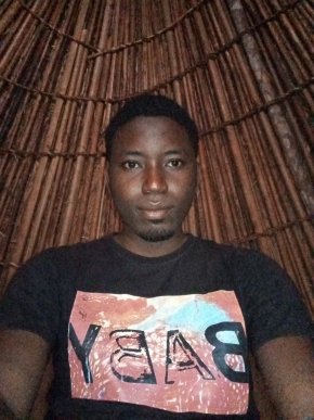 Homme fort capable de te rendre heureuse a tout les coups