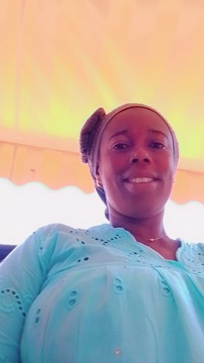 Je suis célibataire africaine et ivoirienne d'origine ?? à la recherche de l'amour 