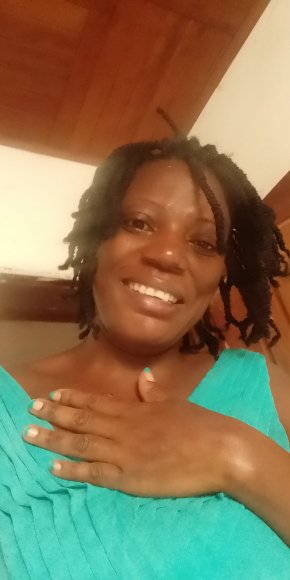 J'aimerai faire une belle rencontre un homme gentil attentionné coquin qui a de l'amour a donner 