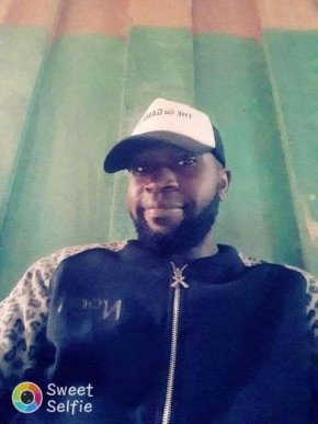 Je suis à la recherche d'une relation sérieuse avec une femme gabonaise 