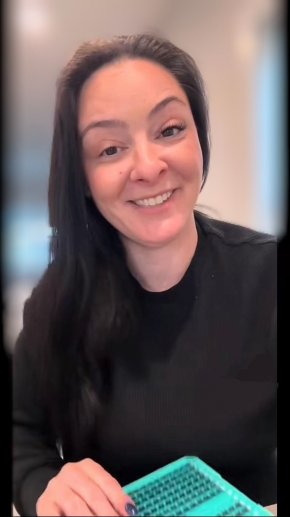 Bjr comment vas tu Coucou salut comment ça va je m'appelle raïna je suis célibataire sans enfants a 