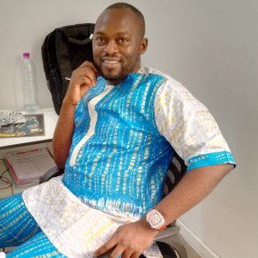 Homme serieux à la recherche d'une princesse.