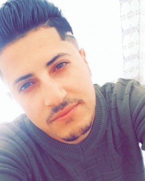 je cherche pas le bonheur  plus tot je cherche  qui partage avec moi mon bonheur 