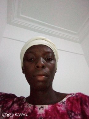Je suis une jeune femme ivoirienne aimable et douce mais ayant du caractère je recherche l'amoupréfé