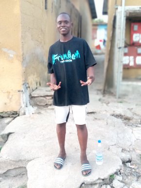 Recherche de gnanhi a Abidjan Côte d'Ivoire je suis à Yopougon 