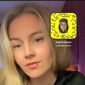 J’suis une femme Belle créature Snapchat Sophialacouronn 