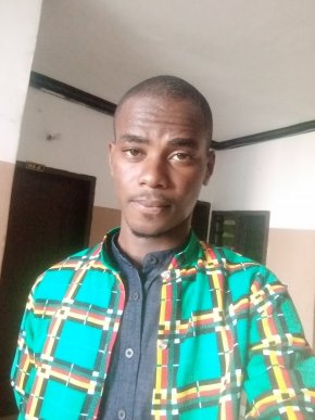 Salut ! moi c'est Stéphane et je suis à la recherche d'une femme pour relation sérieuse et durable 
