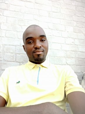 Je cherche une confidante j aime cause de tout rien 