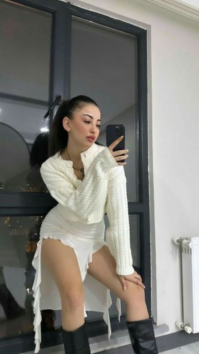 Je suis marié Sylvie Brigitte je recherche de l'amour 