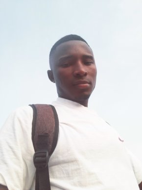 Recherche une amie une compagnon pour une relation sérieuse