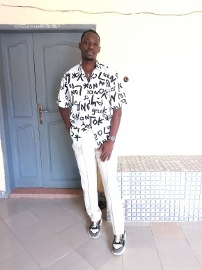 Je suis ici pour une relation amoureuse pouvant aboutir au mariage e 