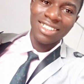 Recherche relation sérieuse   honnêteté fidélité  bonté  et heureuse 
