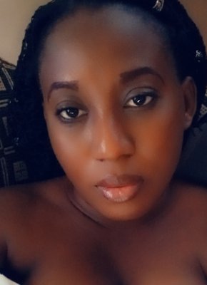 Femme cherche femme ouverte pour amitié et plus