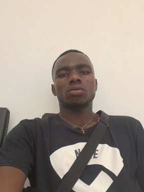 Suis à la recherche d’une femme attentionnée intelligente. Une femme qui va m’aimer  