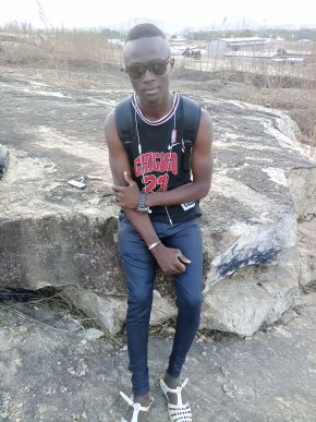Je suis un célibataire et je cherche une conjointe