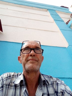 Bonjour homme de 58 ans algérien, cafre  retraité qui vis seul a constantine algerie