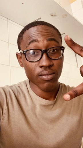 Coucou ici pour faire de nouvelles rencontres et si affinité 