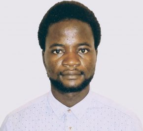 Je m'appelle Nema Patrice Lamah, je suis Guinéen et je suis à la recherche d'une femme Polonaise