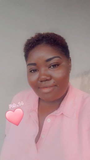 Je mappelle grace je suis gabonaise vivant au gabon j’ai 23ans