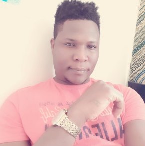 Je veux me faire des amies des rencontres et pourquoi pas une relation amoureuse 