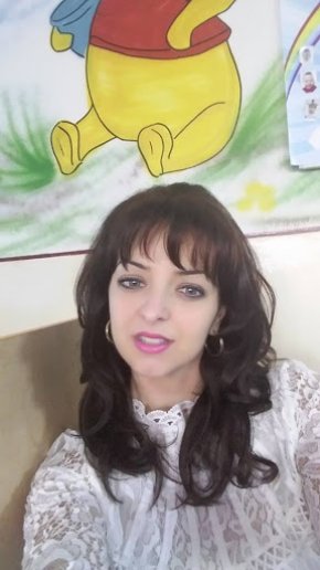 la vie  est  agréable  a deux elle  est belle lorsqu'on as quelqu'un  avec qui  pour profiter 