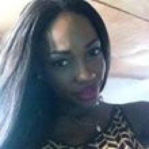 recherche une rencontre sérieuse avec une personne serieuse desireux d'avoir une relation sérieuse 