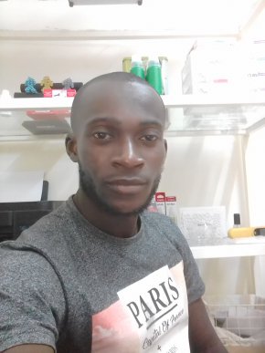 cherche femme pour une relation amoureuse pouvant aboutir au mariage. 