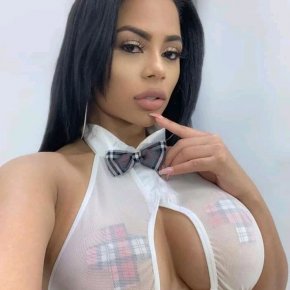 Je suis disponible pour tout plan cul 