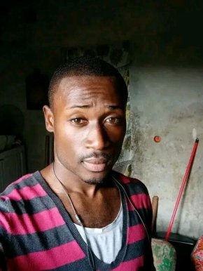 Cherche le vrai amour. Crois beaucoup en ce site. 