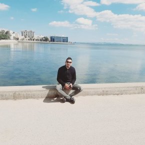 un monde peut ronde la joie , l'amitié aussi peut faire le même 