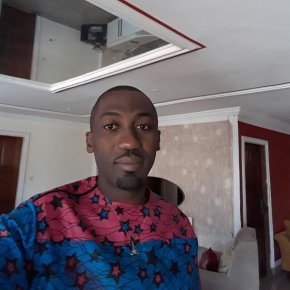 célibataire cherche femme de plus de 30ans je vis au gabon